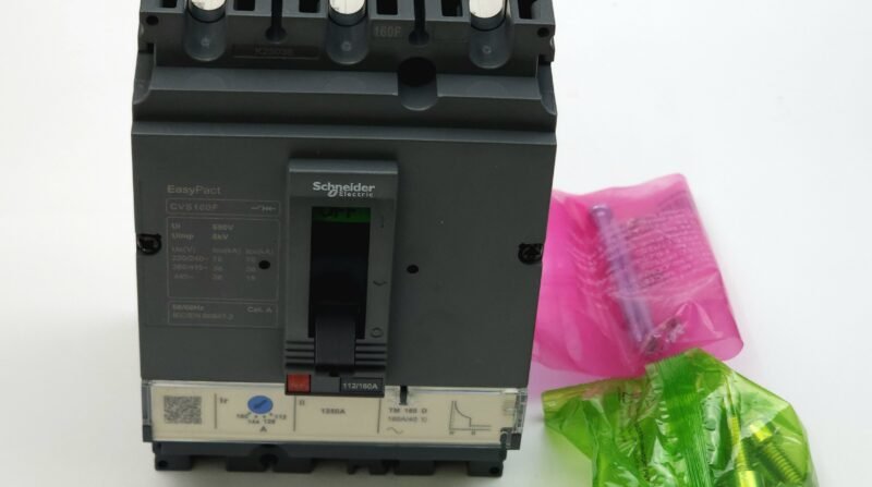 Schneider EasyPact CVS Compact Şalter 160A 3 Kutuplu – LV516333 (CVS160F TM160D)