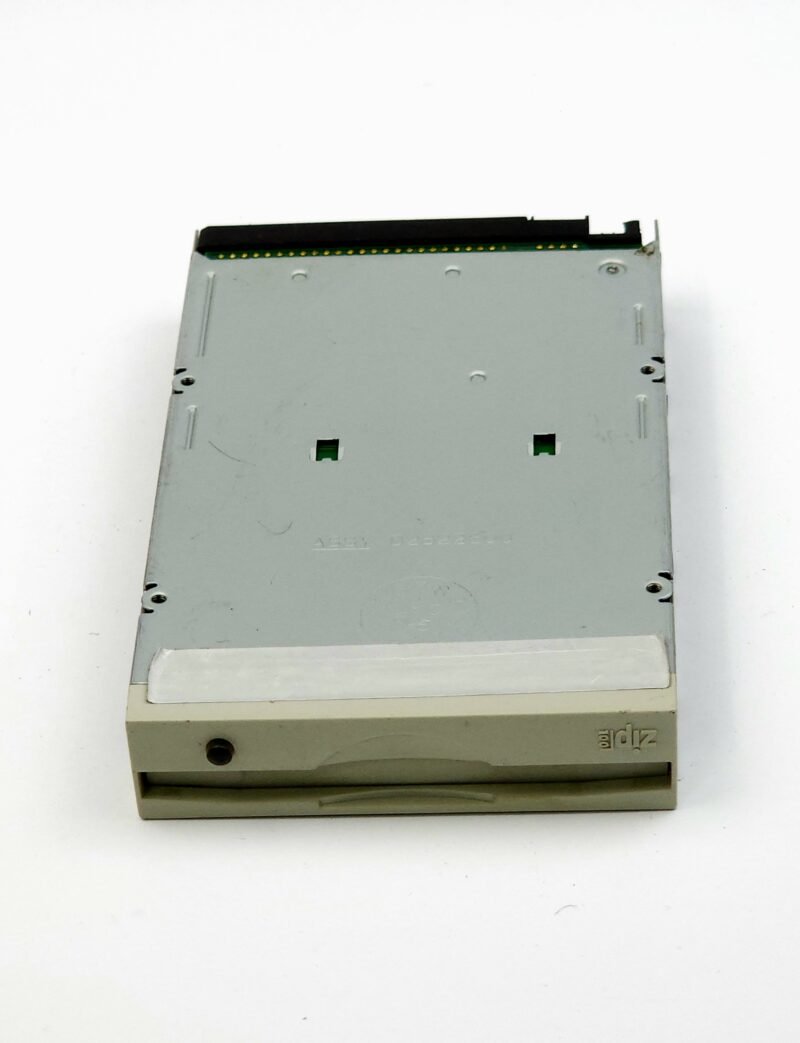 Van de Wiele CRM / CRT Iomega Zip 100 SCSI Disket Okuyucu Sürücü (Z100SI)